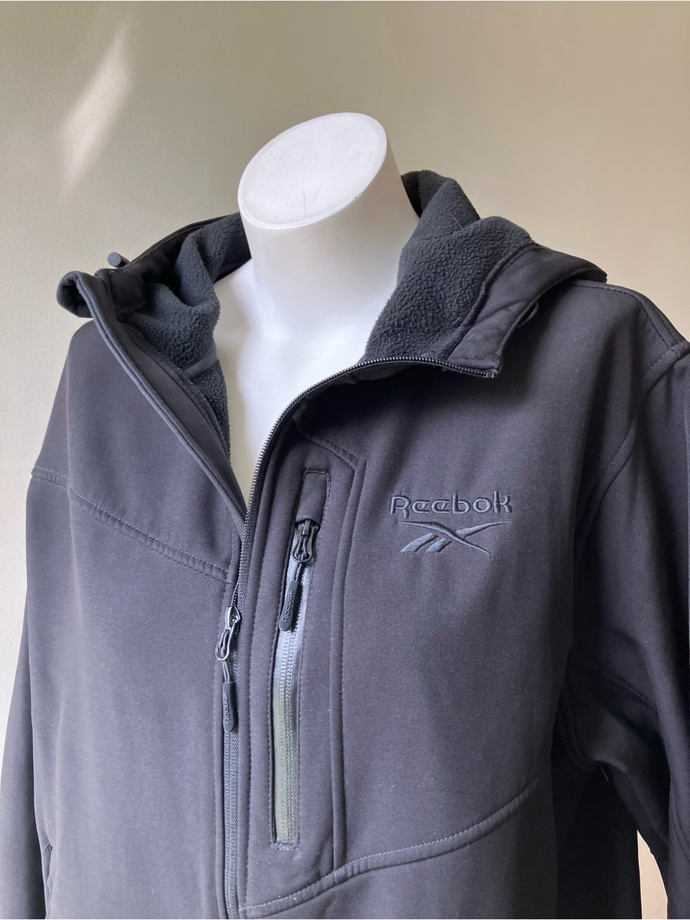 Reebok | Softshell Windbreaker Water Resistant Jacket - Picture 3 of 7
